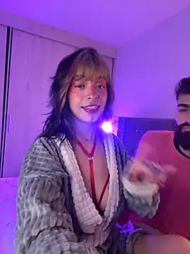 Snapshot of Kitty_arts chatting on 02-15-25, 01:21 Kitty arts online show from 02-15-25, 01:21