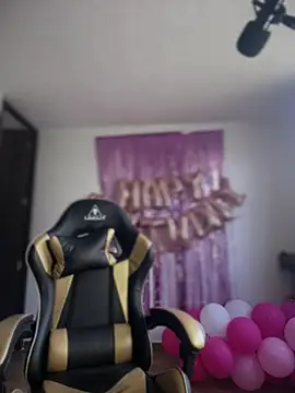 Nikol Rang   online show from 04-24-26, 07:05