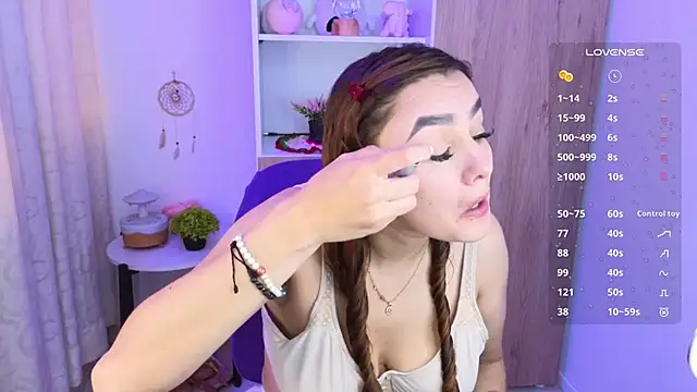Lu perez online show from 05-20-26, 01:17