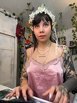 EemaHaruki online show from 10-31-25, 06:42