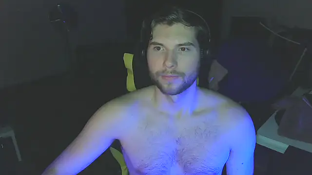 Snapshot of Ironman220 chatting on 03-10-25, 06:56 Ironman220 online show from 03-10-25, 06:56