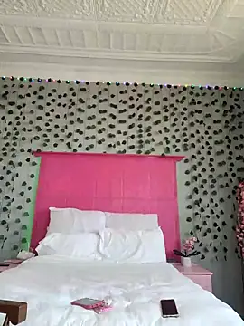 Snapshot of 02Boitybaby chatting on 06-22-26, 11:07 02Boitybaby online show from 06-22-26, 11:07