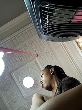 Snapshot of 02Boitybaby chatting on 07-15-26, 09:14 02Boitybaby online show from 07-15-26, 09:14