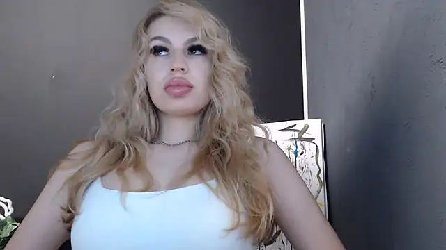 Snapshot of Your_Jessy chatting on 07-17-26, 12:12 Your Jessy online show from 07-17-26, 12:12