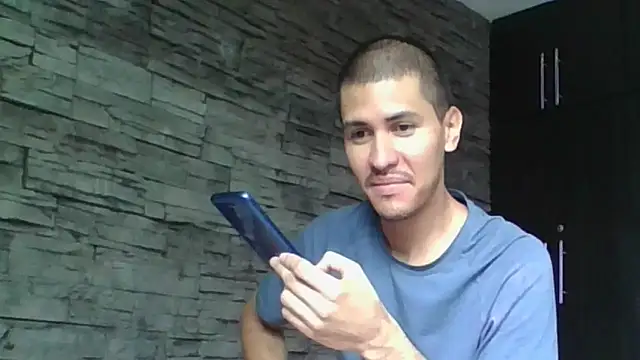 Snapshot of Sexylatin64 chatting on 06-15-26, 02:52 Sexylatin64 online show from 06-15-26, 02:52