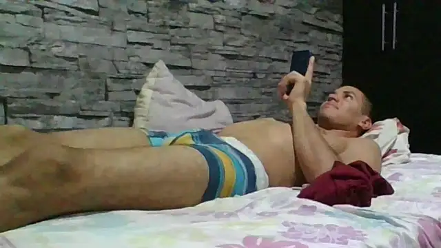 Snapshot of Sexylatin64 chatting on 07-09-26, 02:48 Sexylatin64 online show from 07-09-26, 02:48