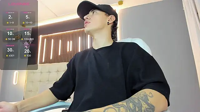 Lobo 17  online show from 04-16-26, 03:40