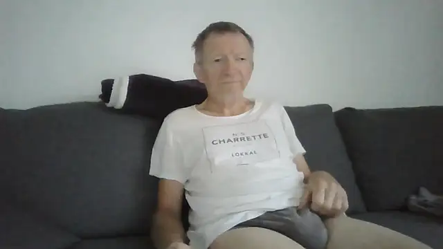 naturiste974 online show from 06-10-26, 04:45