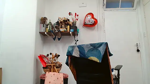 Snapshot of xTALLSEXYBUMx chatting on 05-26-26, 08:05 xTALLSEXYBUMx online show from 05-26-26, 08:05