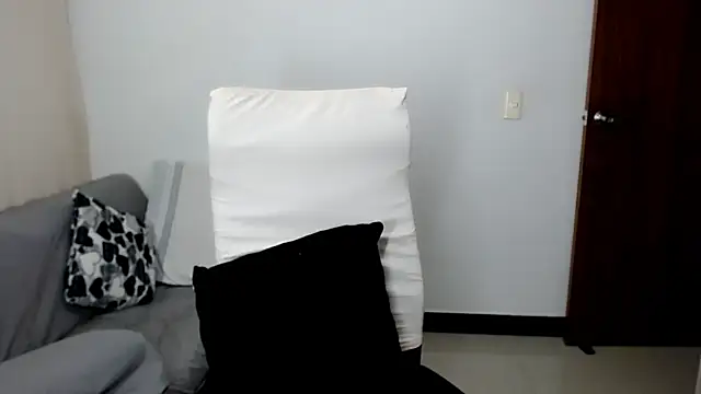 Laura-pervert online show from 06-27-26, 01:10