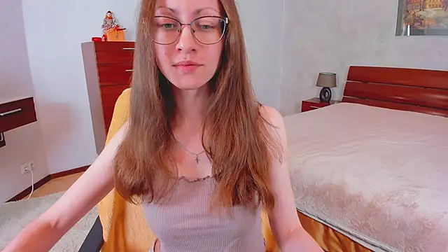 Pantyhose Mila online show from 03-06-26, 12:29