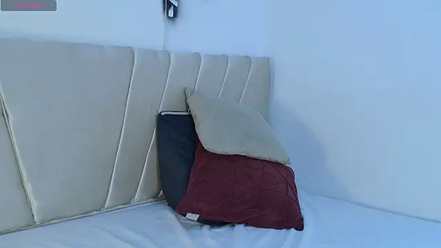 mikoto urab online show from 12-22-25, 07:44