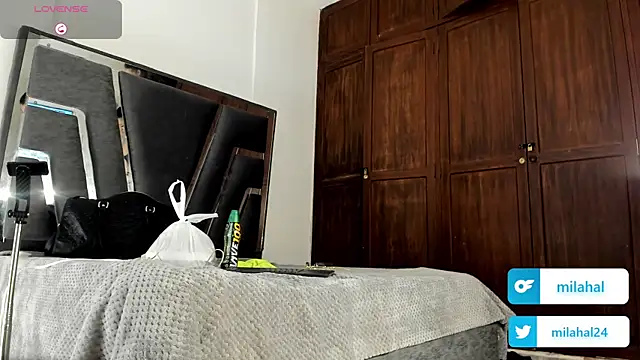 MilaHal  online show from 01-09-26, 07:15