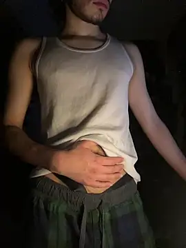 Snapshot of AsdAltiods chatting on 03-14-26, 03:34 AsdAltiods online show from 03-14-26, 03:34