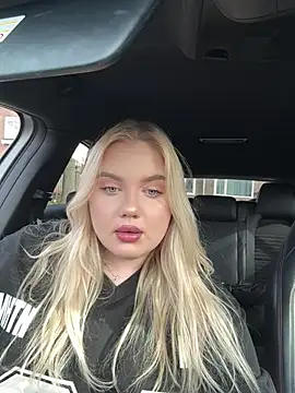 Snapshot of lwikaaa chatting on 03-21-25, 01:56 lwikaaa online show from 03-21-25, 01:56