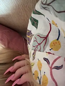 Snapshot of lwikaaa chatting on 03-22-25, 07:47 lwikaaa online show from 03-22-25, 07:47