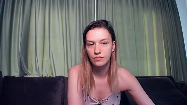 LaraStone69 online show from 06-28-26, 05:46