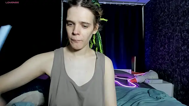 KIKI Krash online show from 12-23-25, 10:13