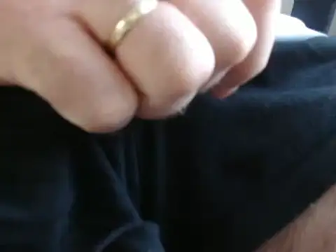 Snapshot of steelwings1976 chatting on 10-21-25, 07:09 steelwings1976 online show from 10-21-25, 07:09