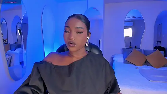 SavannahStorm online show from 04-08-26, 01:00