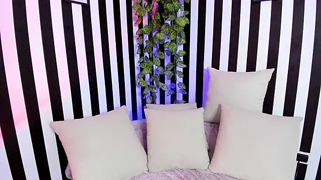 liz goth online show from 04-06-26, 01:34