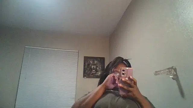 Snapshot of Needmehard chatting on 12-22-24, 03:00 Needmehard online show from 12-22-24, 03:00