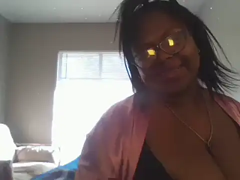 Snapshot of Needmehard chatting on 12-27-24, 04:10 Needmehard online show from 12-27-24, 04:10