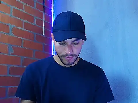 Leandro valenzuela online show from 11-12-25, 06:41