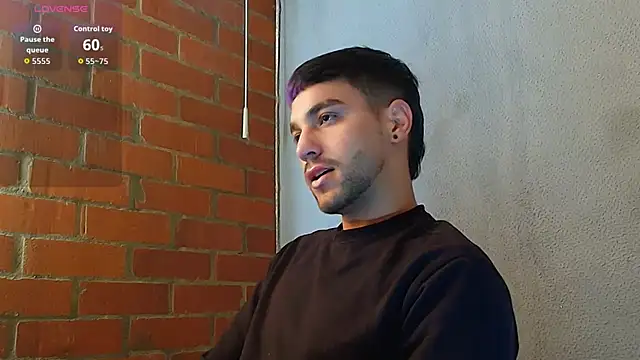 Leandro valenzuela online show from 12-14-25, 02:11