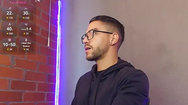 Leandro valenzuela online show from 03-10-26, 01:49