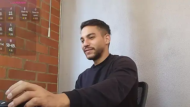 Leandro valenzuela online show from 04-08-26, 03:12