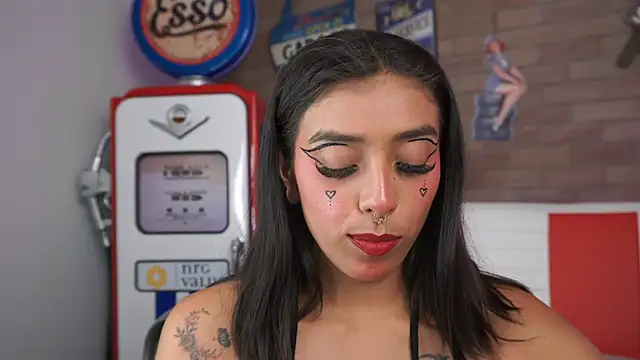 miss collins online show from 05-20-26, 06:03