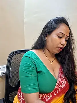 Snapshot of DREAM_GIRL-30 chatting on 07-17-26, 05:51 DREAM GIRL-30 online show from 07-17-26, 05:51