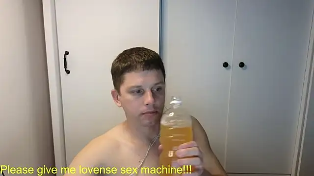 Snapshot of BigL0ve chatting on 06-24-26, 01:32 BigL0ve online show from 06-24-26, 01:32