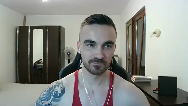 Snapshot of mu5clemania2 chatting on 01-06-26, 01:15 mu5clemania2 online show from 01-06-26, 01:15