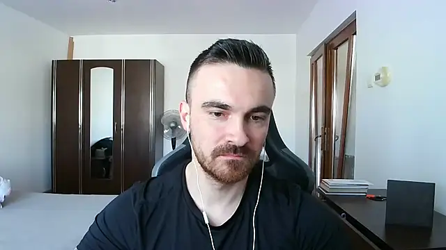 Snapshot of mu5clemania2 chatting on 01-11-26, 09:14 mu5clemania2 online show from 01-11-26, 09:14