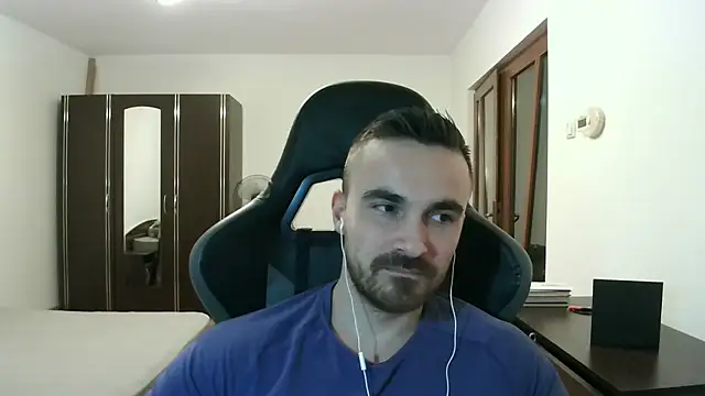 Snapshot of mu5clemania2 chatting on 01-12-26, 08:14 mu5clemania2 online show from 01-12-26, 08:14