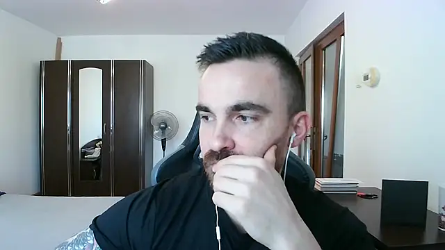 Snapshot of mu5clemania2 chatting on 01-16-26, 07:34 mu5clemania2 online show from 01-16-26, 07:34