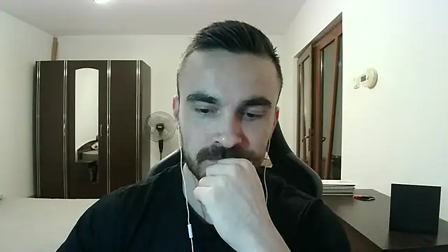 Snapshot of mu5clemania2 chatting on 01-17-26, 07:50 mu5clemania2 online show from 01-17-26, 07:50