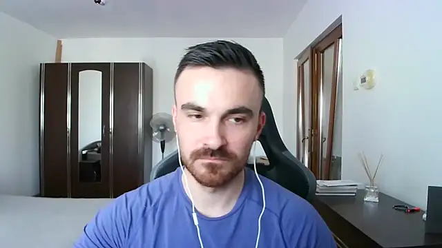 Snapshot of mu5clemania2 chatting on 02-19-26, 01:07 mu5clemania2 online show from 02-19-26, 01:07