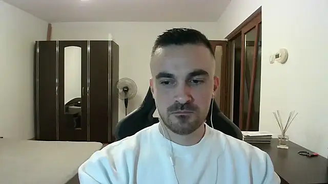 Snapshot of mu5clemania2 chatting on 02-23-26, 07:33 mu5clemania2 online show from 02-23-26, 07:33