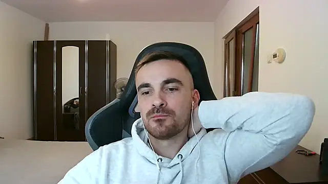 Snapshot of mu5clemania2 chatting on 02-26-26, 01:10 mu5clemania2 online show from 02-26-26, 01:10