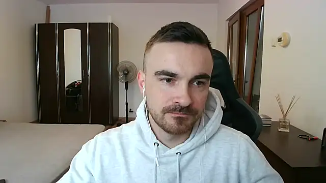 Snapshot of mu5clemania2 chatting on 02-27-26, 08:14 mu5clemania2 online show from 02-27-26, 08:14