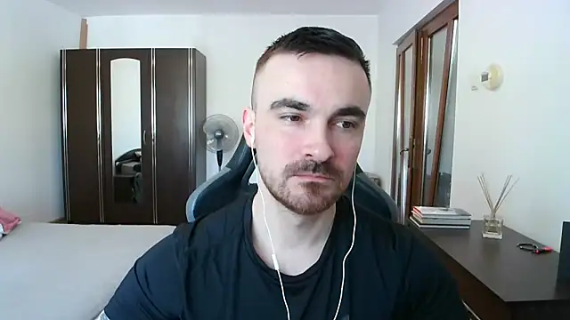 Snapshot of mu5clemania2 chatting on 02-28-26, 10:16 mu5clemania2 online show from 02-28-26, 10:16