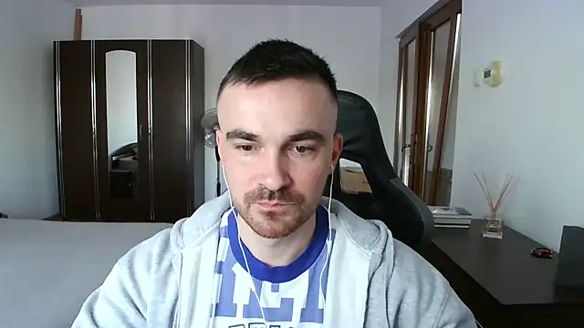 Snapshot of mu5clemania2 chatting on 03-14-26, 05:24 mu5clemania2 online show from 03-14-26, 05:24