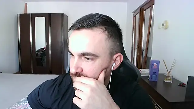 Snapshot of mu5clemania2 chatting on 03-20-26, 08:30 mu5clemania2 online show from 03-20-26, 08:30