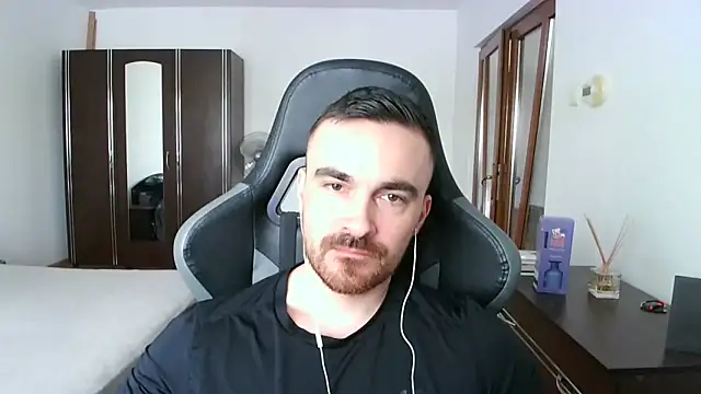 Snapshot of mu5clemania2 chatting on 03-21-26, 08:19 mu5clemania2 online show from 03-21-26, 08:19