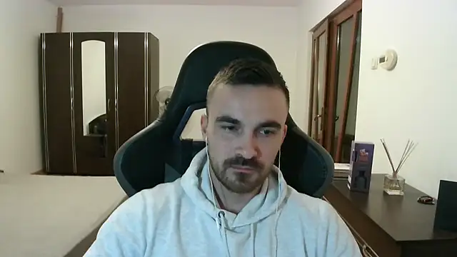 Snapshot of mu5clemania2 chatting on 03-21-26, 08:23 mu5clemania2 online show from 03-21-26, 08:23