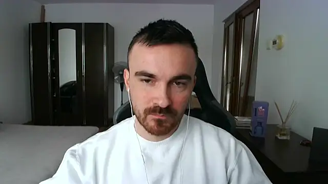 Snapshot of mu5clemania2 chatting on 03-22-26, 08:40 mu5clemania2 online show from 03-22-26, 08:40