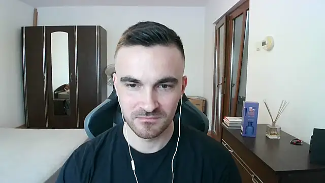 Snapshot of mu5clemania2 chatting on 04-01-26, 01:41 mu5clemania2 online show from 04-01-26, 01:41